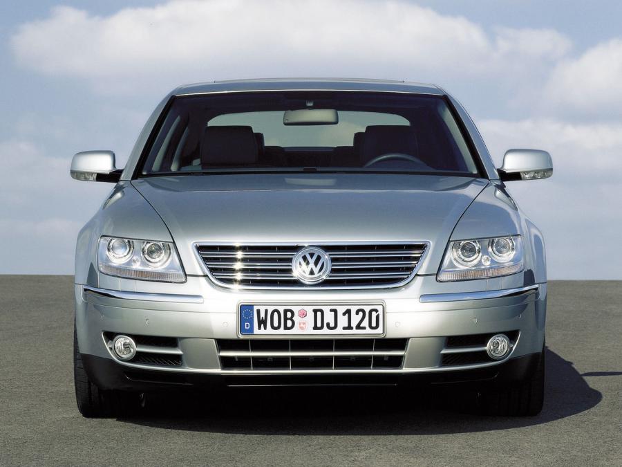  Volkswagen Phaeton W12 2002 года  (фото 4 из 8)
